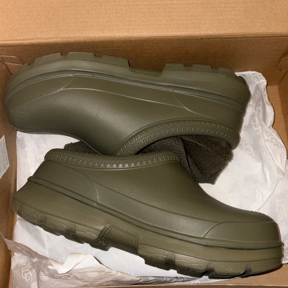UGG Tasman X